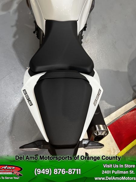 2025 Kawasaki NINJA ZX-6R ABSImage 5