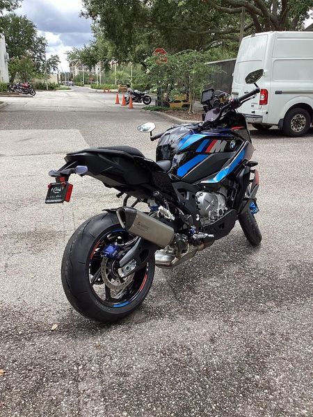 2025 BMW M 1000 XR 