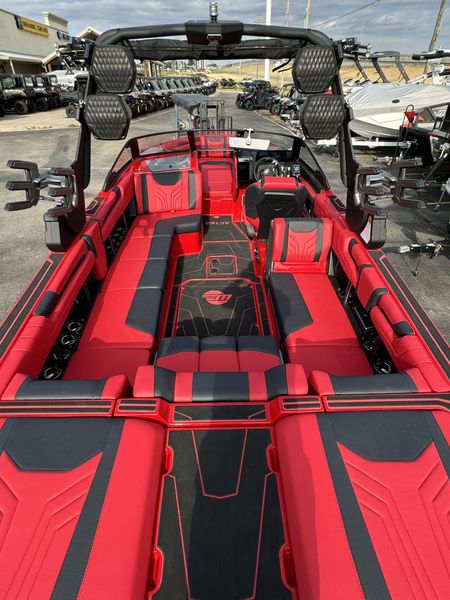 2025 MALIBU WAKESETTER 25 LSV Image 10