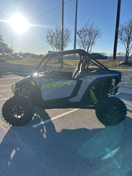 New 2025 Polaris RZR XP 1000 ULTIMATE Image 5