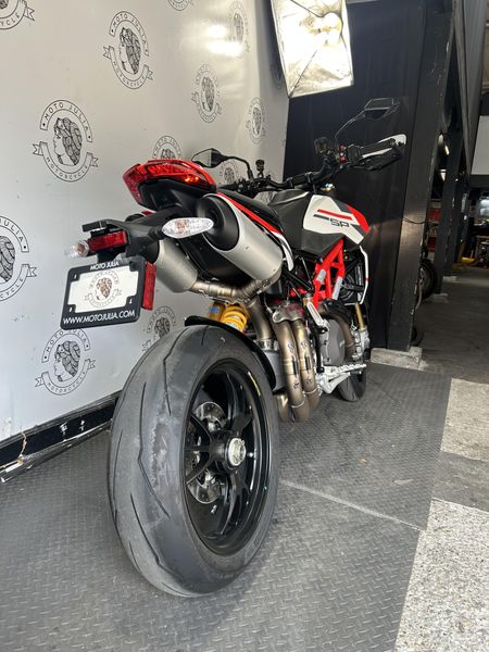 2024 Ducati HYPERMOTARD SP