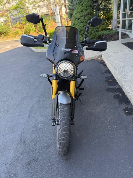 2024 Triumph SCRAMBLER 400 XImage 2