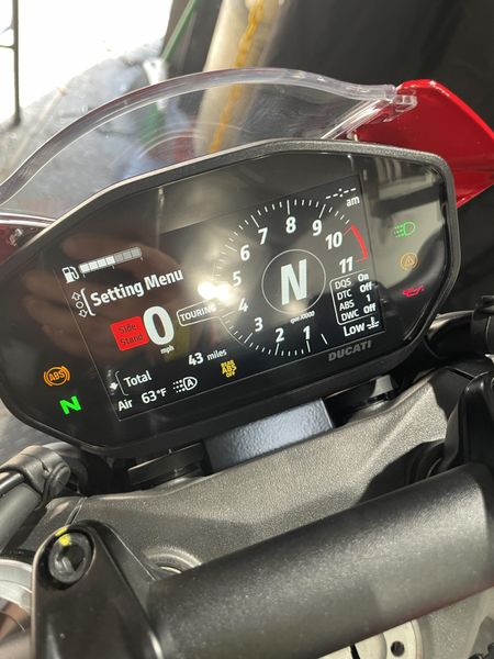 2024 Ducati MONSTER PLUS