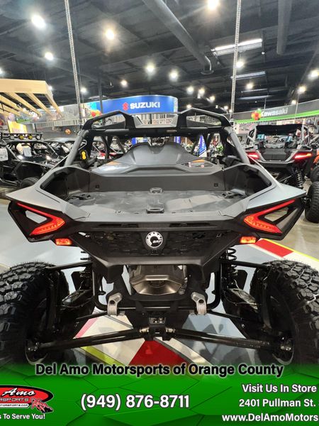 2025 Can-Am MAVERICK R MAX X RS WITH SMART-SHOX 999T DCTImage 15