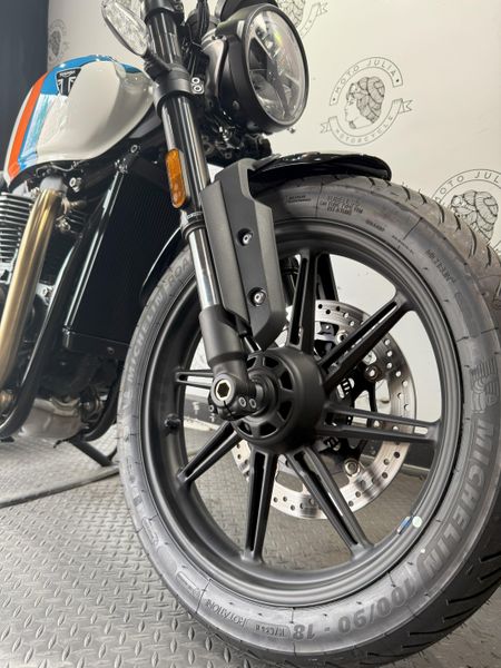2025 Triumph SPEED TWIN 900 