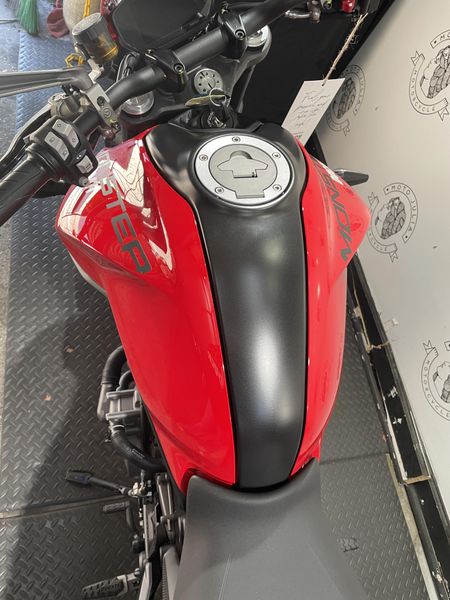 2024 Ducati MONSTER PLUS