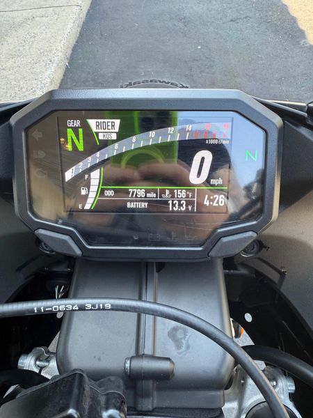 2024 Kawasaki Ninja ZX-6R ABSImage 6