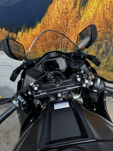 New 2025 Kawasaki NINJA ZX-10R ABS Image 5