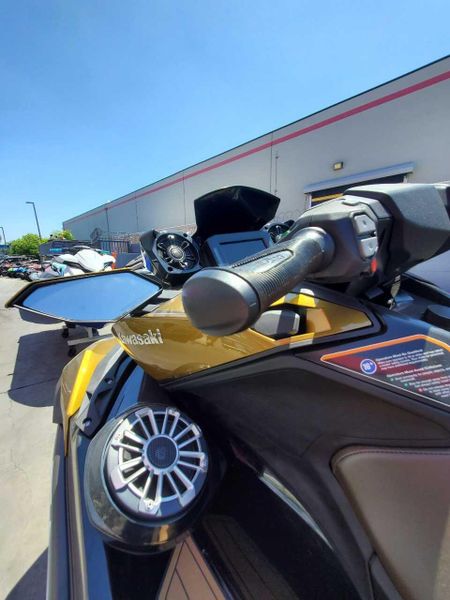Used 2023 Kawasaki Jet Ski Ultra 160 LX Image 11