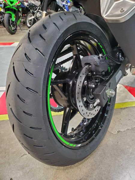 New 2024 Kawasaki NINJA 500 KRT SE ABS Image 9