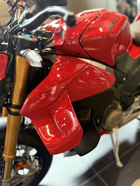 New 2026 Ducati STREETFIGHTER V4S 