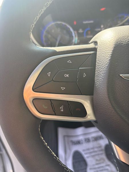 2023 Chrysler Pacifica Limited photo 10