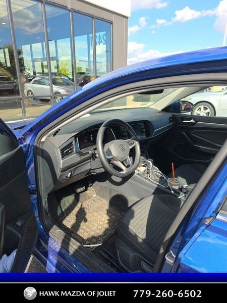 2024 Volkswagen Jetta S photo 2