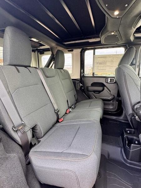 New 2026 Jeep Wrangler 4-door Sport SImage 15