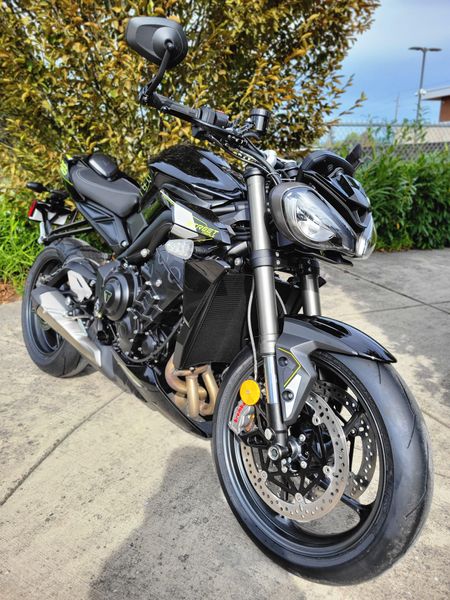 2025 Triumph STREET TRIPLE 765 RS 