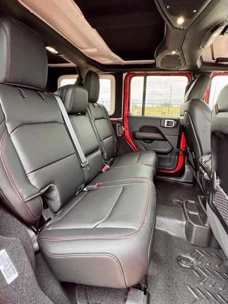 New 2026 Jeep Wrangler 4-door Rubicon XImage 15