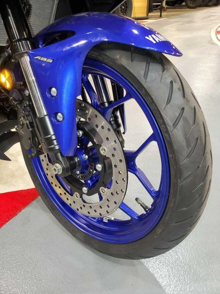 Used 2024 Yamaha YZF-R3 ABS Image 8