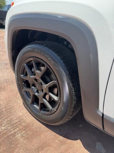 Used 2020 Jeep Renegade AltitudeImage 10