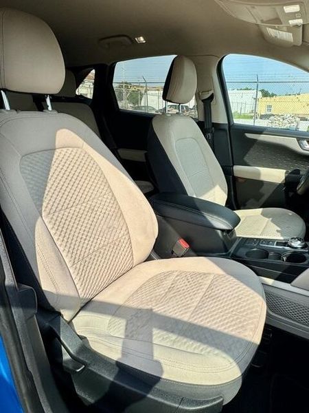 Used 2020 Ford Escape SEImage 15