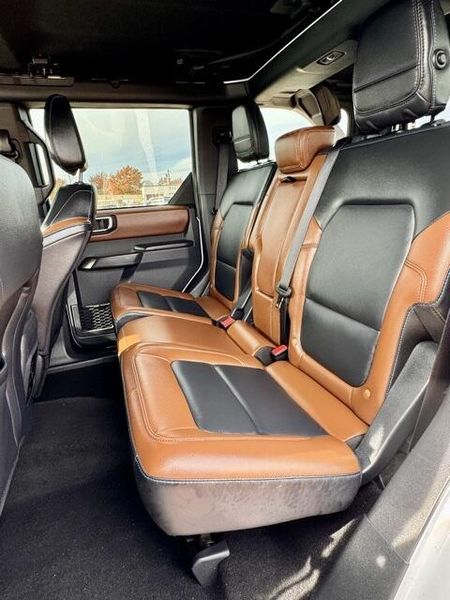 Used 2024 Ford Bronco Outer BanksImage 12
