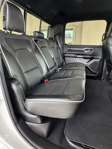 Used 2025 RAM 1500 LaramieImage 16