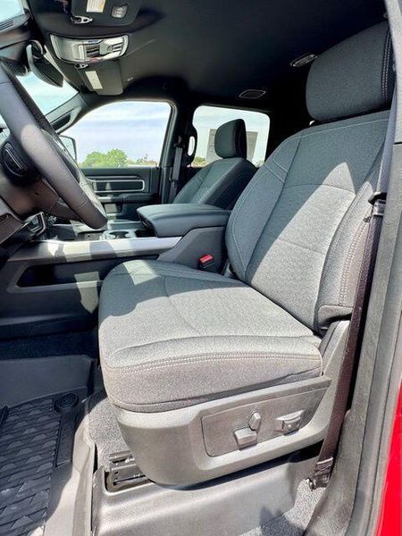 New 2027 RAM 3500 Big HornImage 11