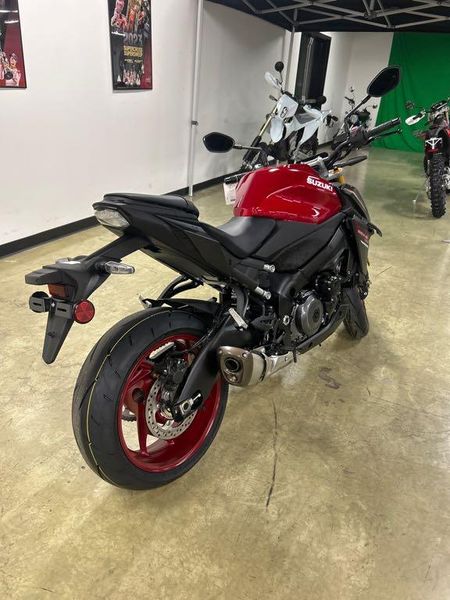 New 2026 Suzuki GSX S1000 Image 3