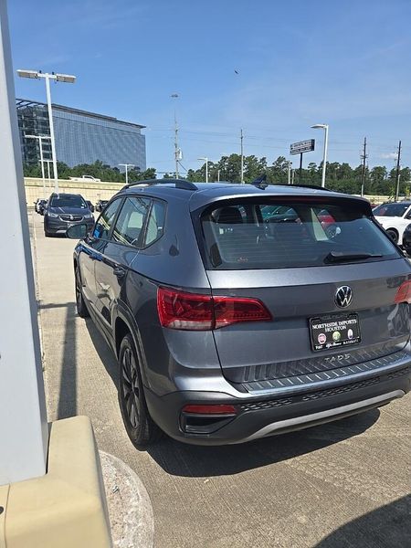 2022 Volkswagen Taos 1.5T SImage 4