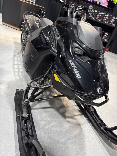 New 2026 Ski-Doo SUMMIT EDGE 850 S HAC 165 3P4F ETEC 30 
