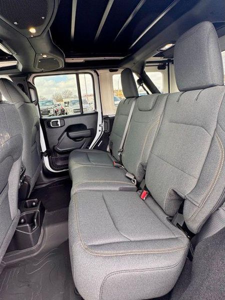 New 2026 Jeep Wrangler 4-door Sport SImage 12
