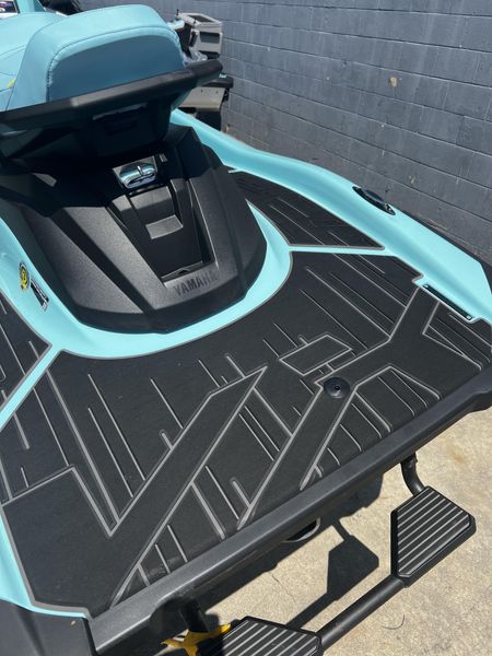 2025 Yamaha VX LIMITED HO Image 17