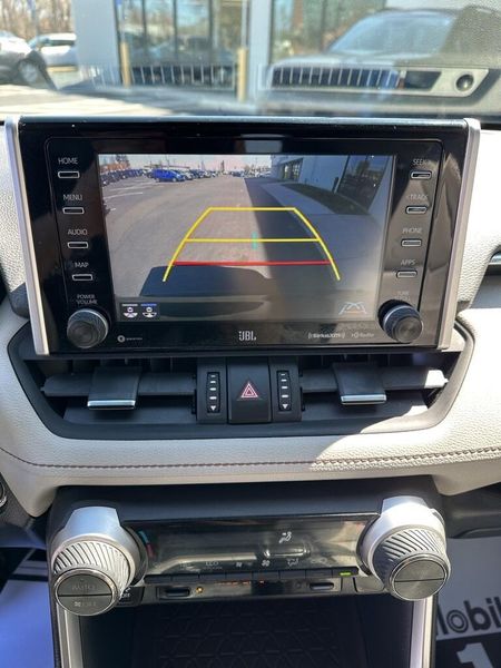 2020 Toyota RAV4 LimitedImage 26