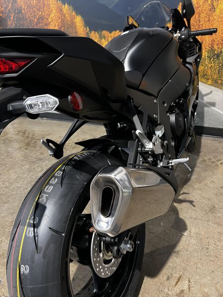 New 2025 Kawasaki NINJA ZX-10R Image 7