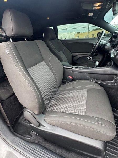 Used 2021 Dodge Challenger SXTImage 13