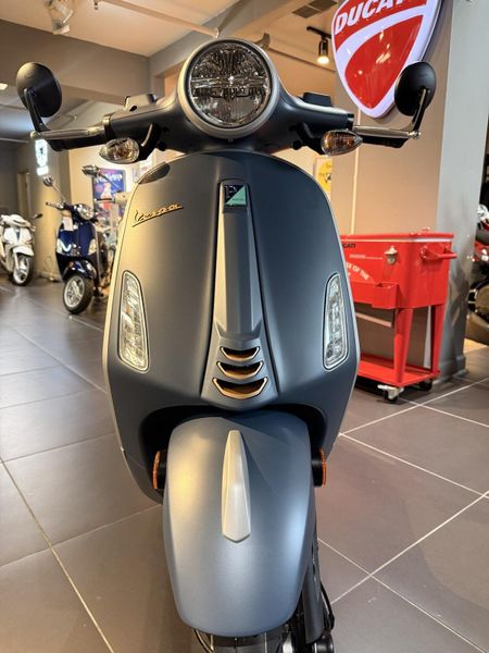 New 2026 Vespa PRIMAVERA 50 OFFICINA 