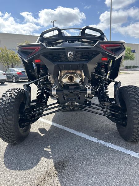 New 2026 Can-Am MAVERICK R X RS 999T DCT Image 9