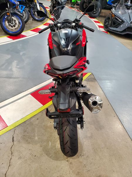 2025 Kawasaki NINJA 500 SE ABS Image 11