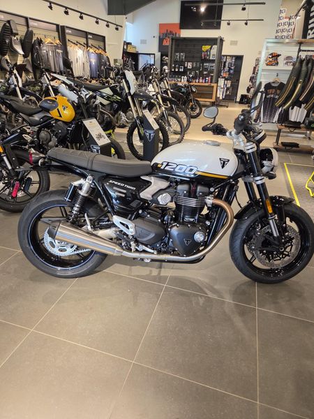 New 2026 Triumph Speed Twin 1200 Base Image 2