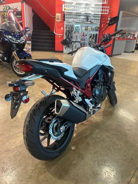 New 2025 Honda CB 750 HORNET Image 3