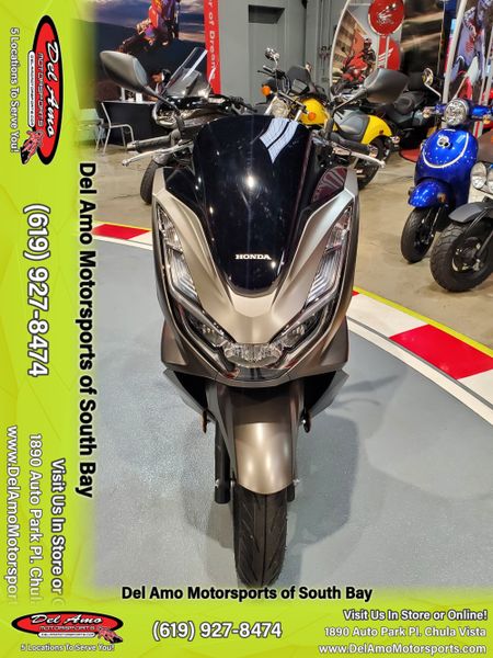 2024 Honda PCXImage 14