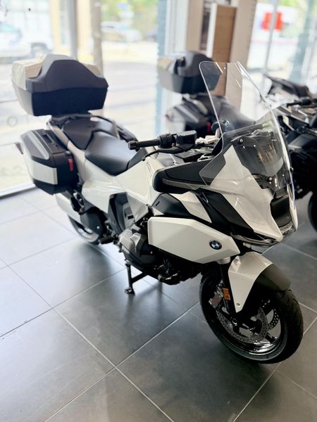 New 2026 BMW R1300 RT 