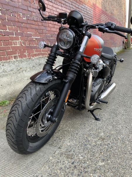 2025 Triumph Bonneville Bobber