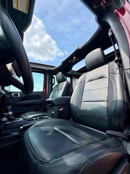 Used 2021 Jeep Wrangler Unlimited Sahara AltitudeImage 18