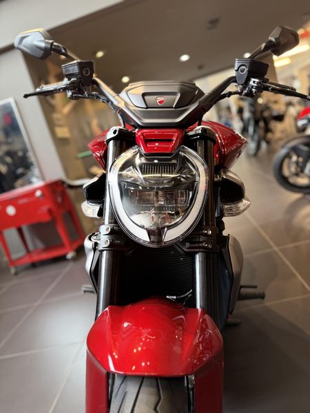 New 2026 Ducati XDIAVEL V4 