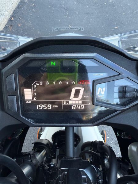 2025 Kawasaki Ninja 500Image 5