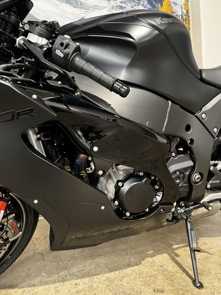 New 2025 Kawasaki NINJA ZX-10R ABS Image 9