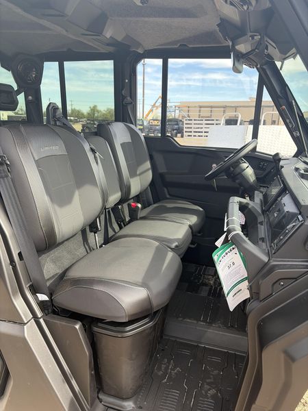 New 2026 Can-Am DEF MAX LTD HD11 