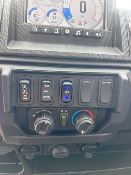 New 2026 Polaris RANGER 1000 Image 14