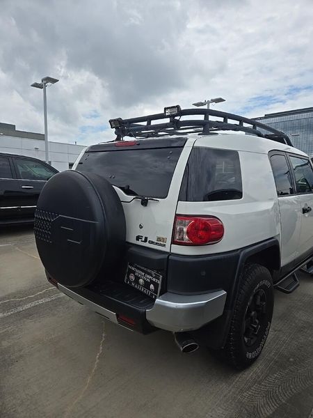 2008 Toyota FJ Cruiser BaseImage 4