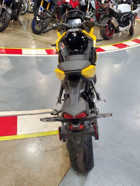 Used 2024 Suzuki GSX-8R Image 8